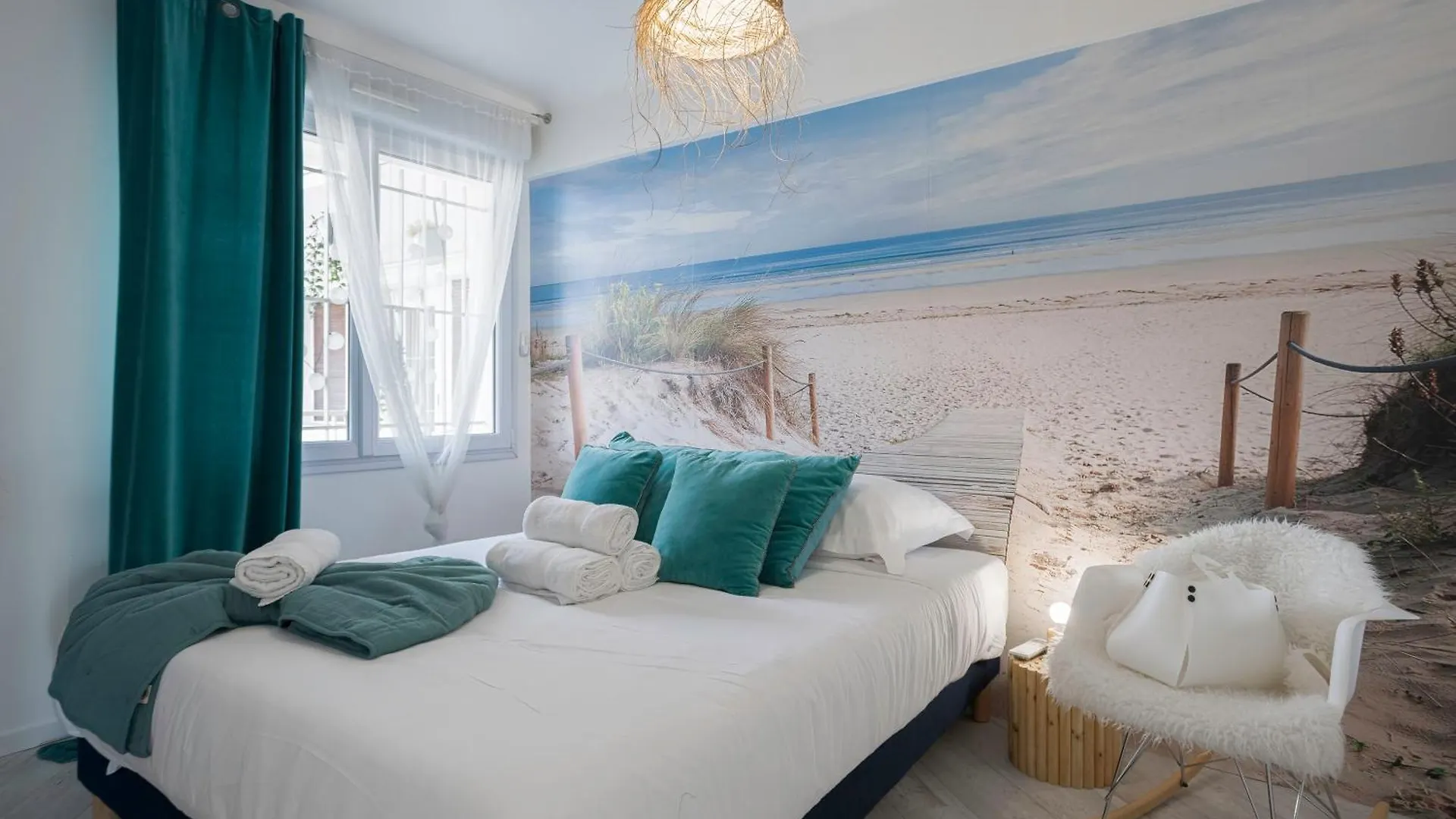 Cannes Bliss - 12Mn A Pied Du Palais, 5Mn Plages, Clim, Terrasse 0*,  France