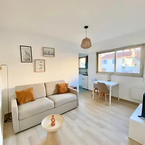 Appartement Excellent Emplacement: Plein Cœur De Ville, Croisette Et Rue D’antibes, Cannes